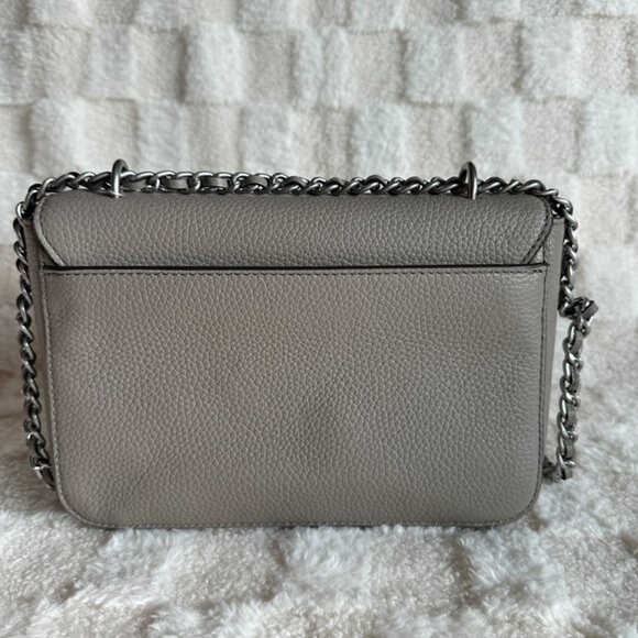 NWT! Tory Burch Britten Adjustable Shoulder Bag Pebble Leather Grey Silver 67292 - Picture 4 of 11